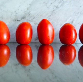 Roasted Tomatoes - turns the most tasteless off-season tomatoes into full-of-flavor, tasty treats! Great with pastas, sandwiches, served with cheeses. | @tasteLUVnourish on TasteLoveAndNourish.com