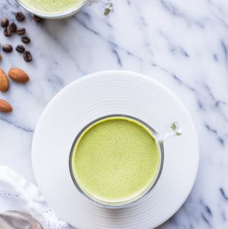 This Almond Coffee Green Smoothie is a deliciously healthy way to jump start your day! It's like having your breakfast and coffee in one easy drink…and I promise, it doesn't taste green! From @tasteLUVnourish www.tasteloveandnourish.com #greensmoothie #coffee #smoothie #breakfast #vegan #glutenfree