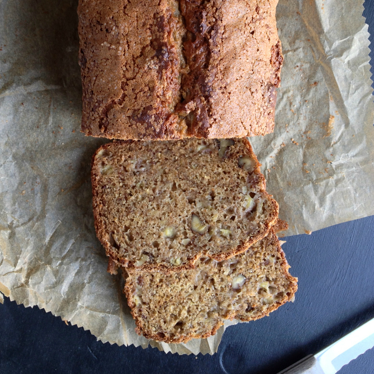 Banana Bread - this family recipe has been lightened up over the years into an amazing bread with a crunchy, sweet top! | @tasteLUVnourish