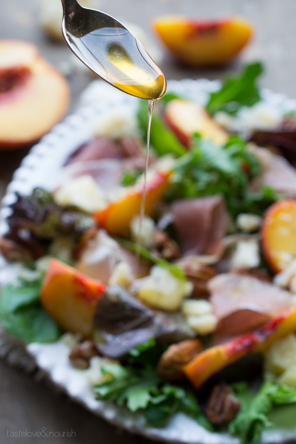 Peach Prosciutto and Parmesan Salad | www.tasteloveandnourish.com | #peach #prosciutto #parmesan #salad #summer