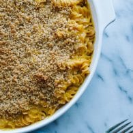 Butternut Baked Macaroni and Cheese - I love this lightened up version of traditional mac and cheese! It's so creamy with a crunchy panko top! | @tasteLUVnourish