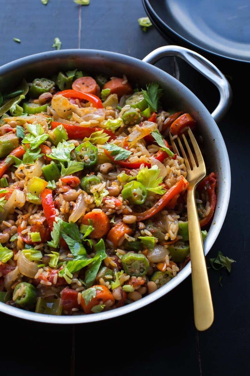 This easy Vegetable Jambalaya has amazing flavor with a bit of spice. Tips for creating satisfying vegetarian dishes make all the difference! | @tasteLUVnourish | Vegetarian | Vegan | Gluten-Free