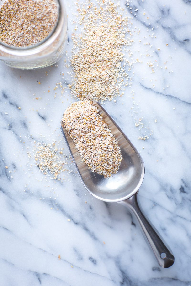 Once you try this Creamy Oat Bran Porridge, you may never go back to traditional oatmeal again. This make-ahead breakfast is the nourishment you need to get your mornings going! #breakfast #porridge #oatbran #oats #recipe #glutenfree #vegan #healthy @tasteLUVnourish